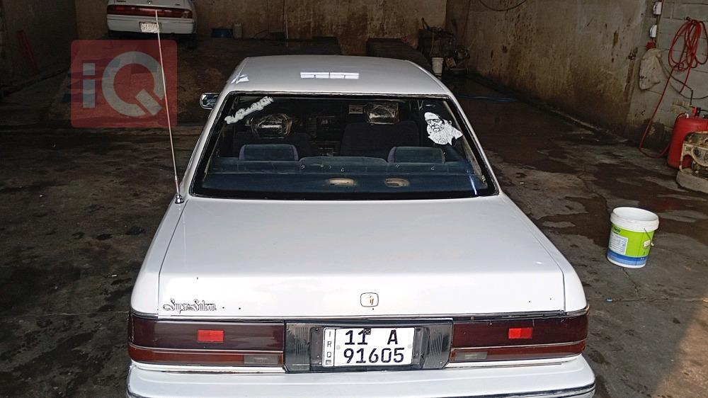 تۆیۆتا کراون